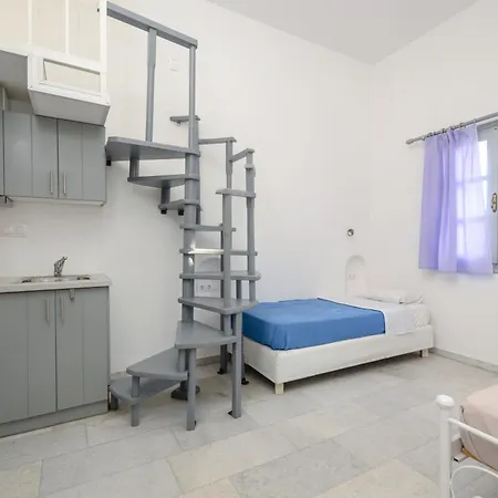 Depis Naxos 公寓